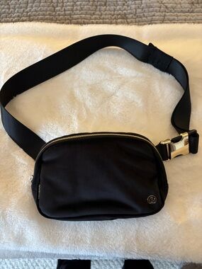 lululemon athletica Black Belt Bag with Silver Buckle